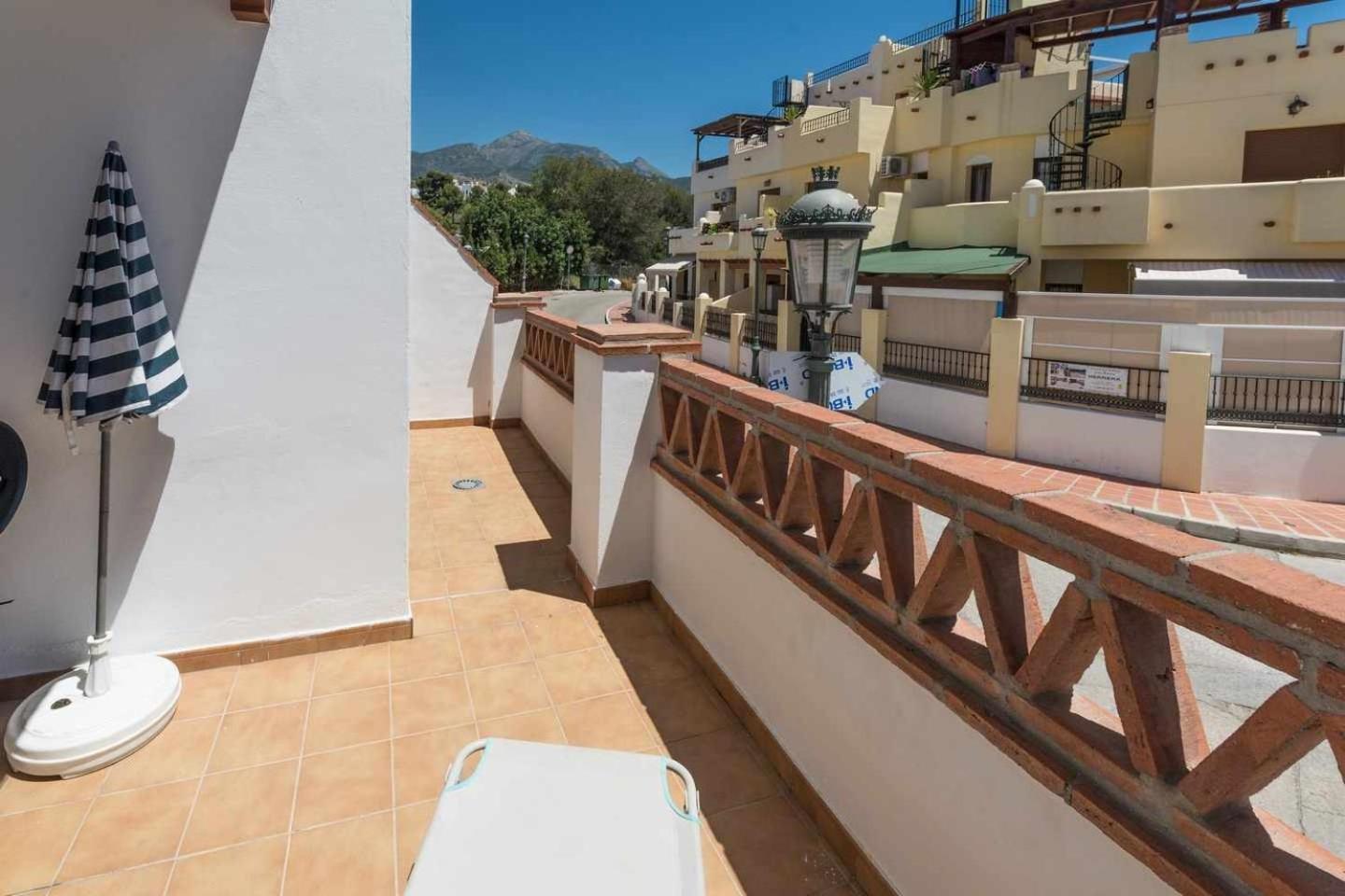 Apartamento Chimenea Playa - 2 Dormitorios Y Terraza Nerja Eksteriør billede